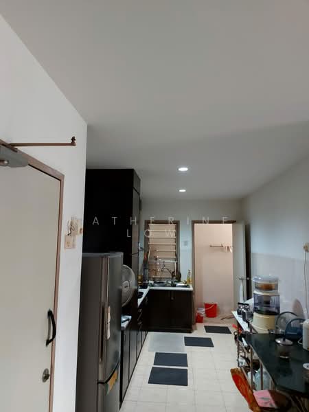 Apartment for Sale at Bayu Puteri 3 - Katherine Low - Kitchen - PropertyGuru.com.my