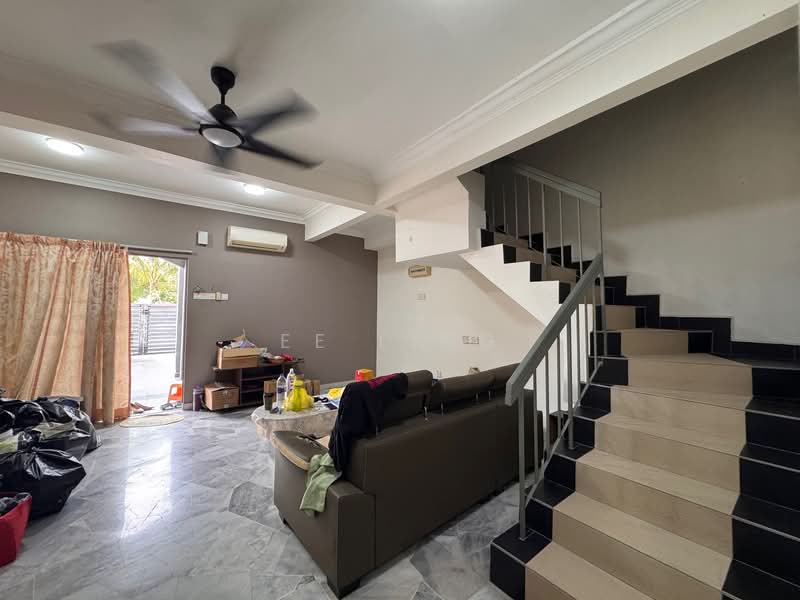 Rumah Teres 2 Tingkat untuk Dijual di Taman Puchong Intan (Puchong) - EE Ling - Living Room - PropertyGuru.com.my