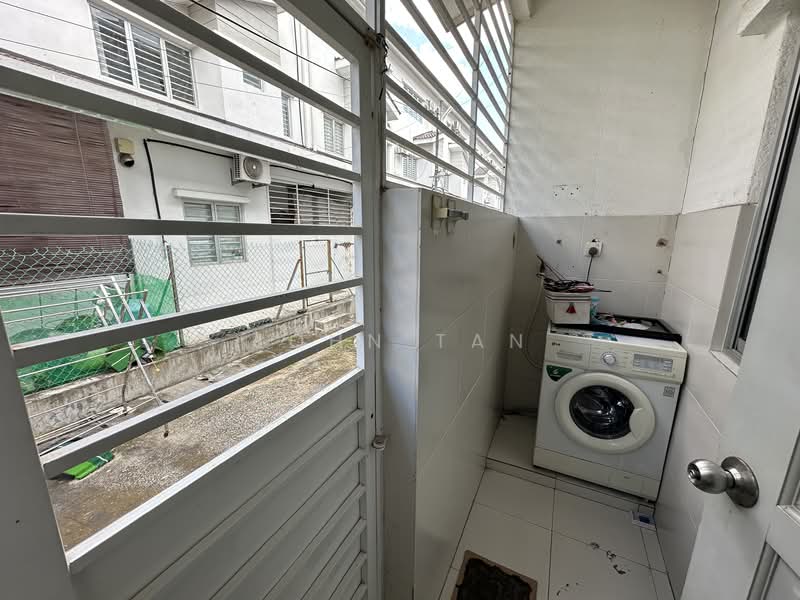 Townhouse for Rent in Bukit Jalil (Kuala Lumpur) - John Tan - Balcony - PropertyGuru.com.my