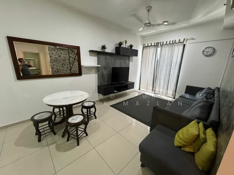 Servis Apartment untuk Disewa di i-SOHO @ i-City - Nik Ahmad Muazzam Bin Nik Mazlan - Living Room - PropertyGuru.com.my
