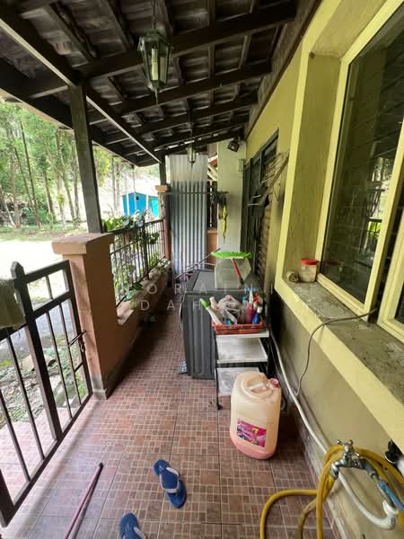 2-storey Terraced House for Sale in Bukit Jelutong (Shah Alam) - Noraini Dahan - Exterior - PropertyGuru.com.my