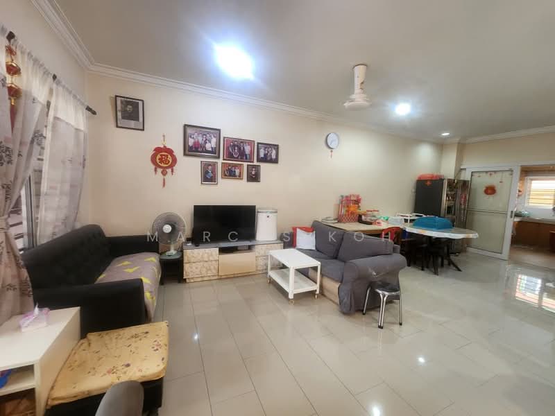 2-storey Terraced House for Sale in Sungai Buloh (Selangor) - Marcus Koh - Living Room - PropertyGuru.com.my