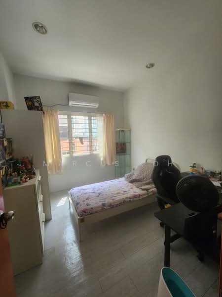 2-storey Terraced House for Sale in Sungai Buloh (Selangor) - Marcus Koh - Bedroom - PropertyGuru.com.my