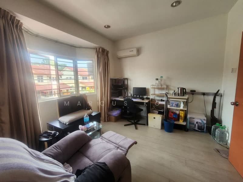 2-storey Terraced House for Sale in Sungai Buloh (Selangor) - Marcus Koh - Living Room - PropertyGuru.com.my