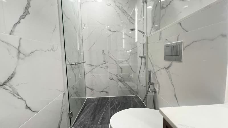 Service Residence for Rent at Cove Residence - Jess Chyi - Bathroom - PropertyGuru.com.my