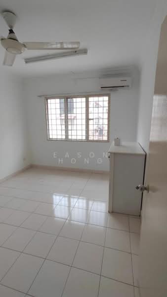 Pangsapuri untuk Disewa di Latan Biru - Eason Hong - Interior - PropertyGuru.com.my