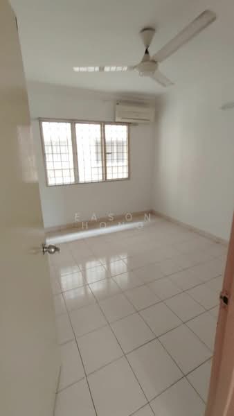 Pangsapuri untuk Disewa di Latan Biru - Eason Hong - Interior - PropertyGuru.com.my