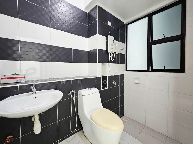 Servis Apartment untuk Disewa di The Sky Executive Suites - Min Kong - Bathroom - PropertyGuru.com.my