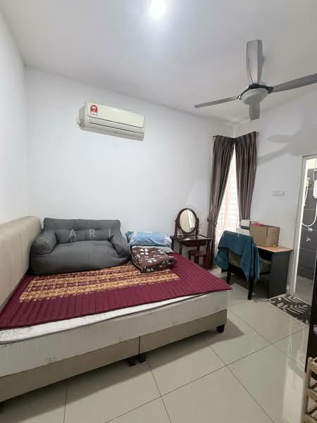 2-storey Terraced House for Sale in Taman Mutiara Rini (Skudai) - Ariff Azmi - Bedroom - PropertyGuru.com.my