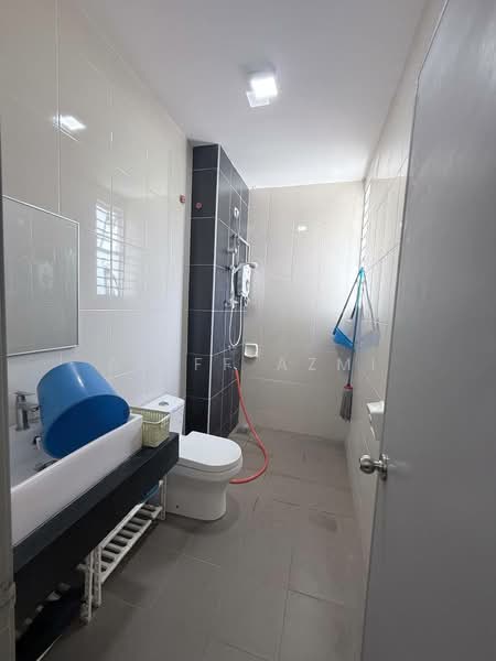 2-storey Terraced House for Sale in Taman Mutiara Rini (Skudai) - Ariff Azmi - Bathroom - PropertyGuru.com.my