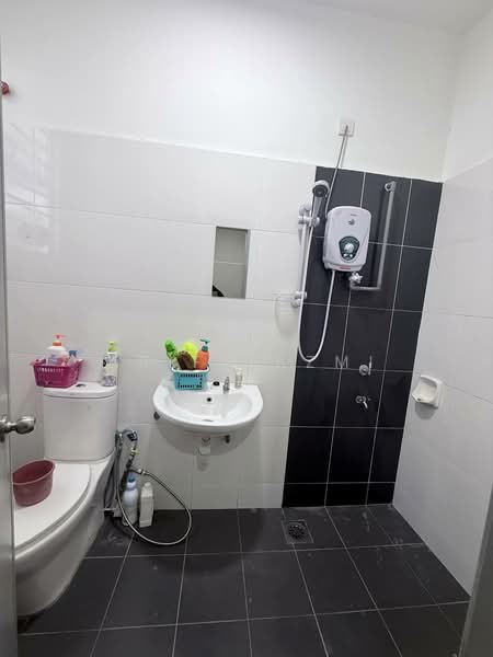 2-storey Terraced House for Sale in Taman Mutiara Rini (Skudai) - Ariff Azmi - Bathroom - PropertyGuru.com.my