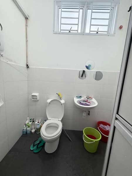 2-storey Terraced House for Sale in Taman Mutiara Rini (Skudai) - Ariff Azmi - Bathroom - PropertyGuru.com.my