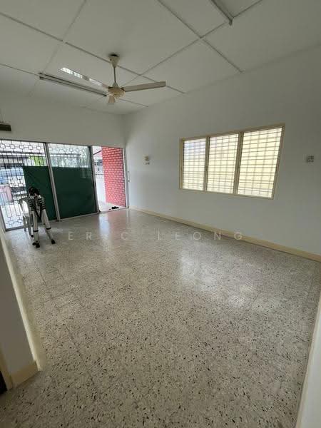 1-storey Terraced House for Sale in SS3 (Petaling Jaya) - Eric Leong - Living Room - PropertyGuru.com.my