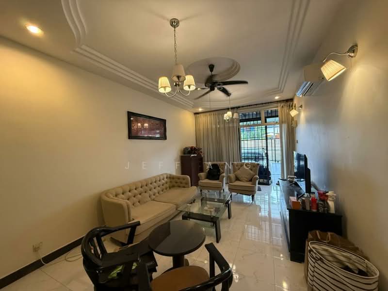 1.5-storey Terraced House for Sale in Taman Suria (Johor Bahru) - Jeff Ang - Living Room - PropertyGuru.com.my