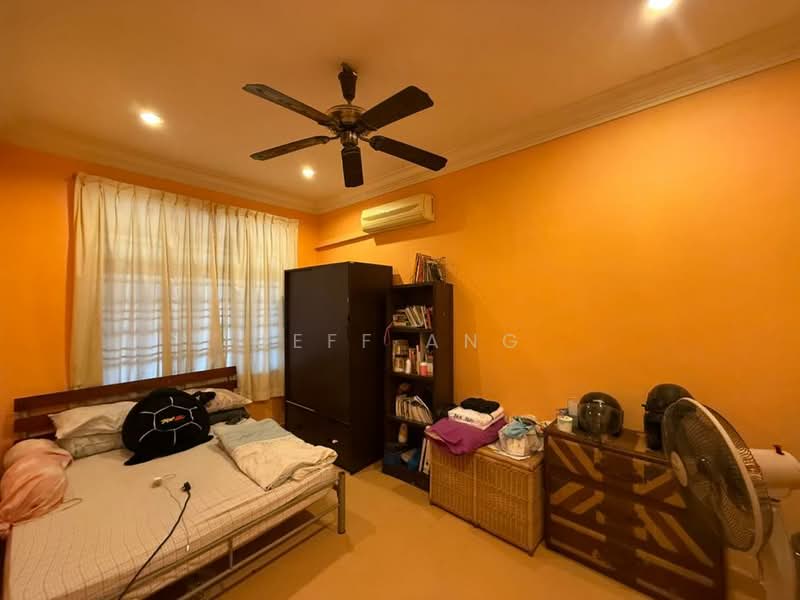 1.5-storey Terraced House for Sale in Taman Suria (Johor Bahru) - Jeff Ang - Bedroom - PropertyGuru.com.my
