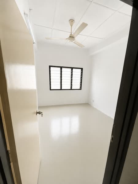 Rumah Teres 2 Tingkat untuk Disewa di Usj 6 (Subang Jaya) - KH Khoo - Interior - PropertyGuru.com.my