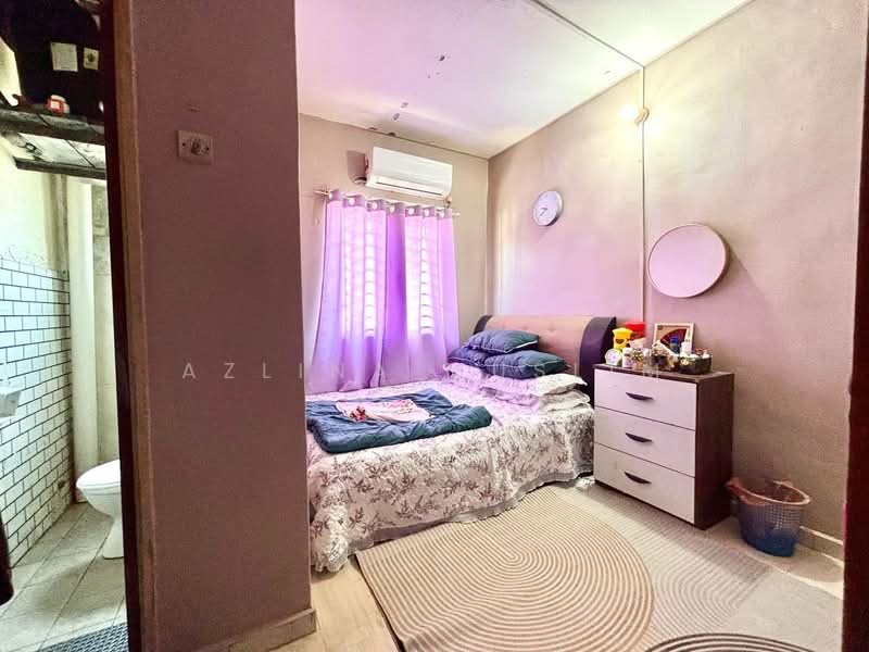 Pangsapuri untuk Dijual di Seri Mengkuang - Azlina Muslim - Bedroom - PropertyGuru.com.my