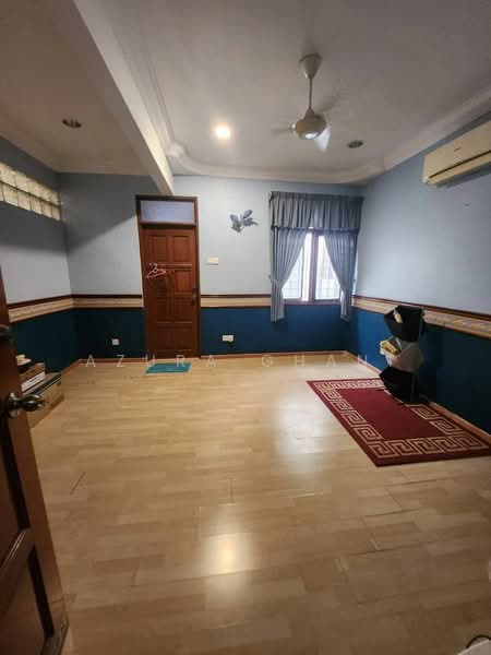 Rumah Teres 2 Tingkat untuk Dijual di Sungai Ara (Penang) - Azura Ghani - Living Room - PropertyGuru.com.my