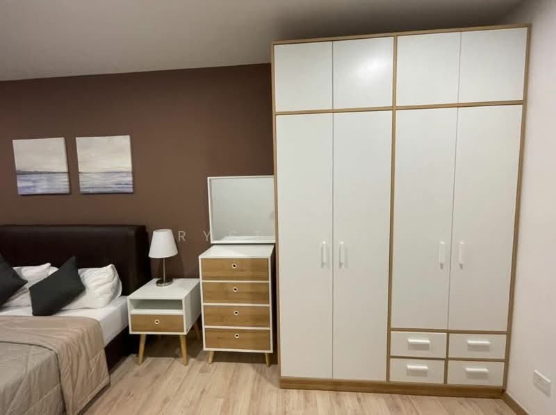 Servis Apartment untuk Disewa di Emporis - Krystal Ng - Bedroom - PropertyGuru.com.my