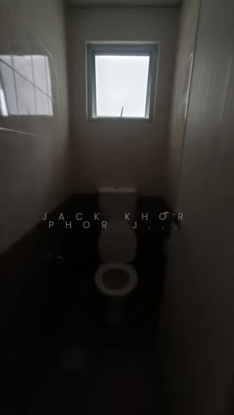 Shop / Office for Rent in Setia Alam (Selangor) - Jack Khor Phor Jiing - Bathroom - PropertyGuru.com.my