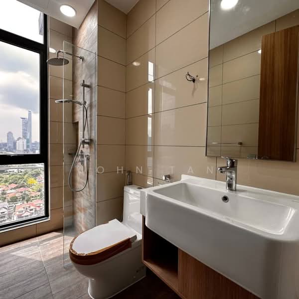 Servis Apartment untuk Disewa di Avara - John Tan - Bathroom - PropertyGuru.com.my