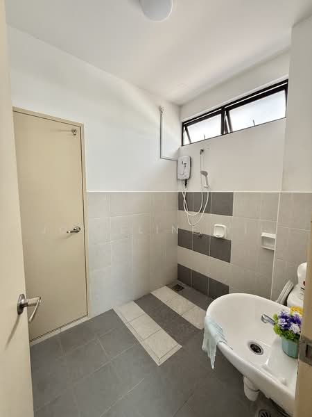 Rumah Teres untuk Dijual di Pasir Gudang (Johor) - Joyceline Yii - PropertyGuru.com.my