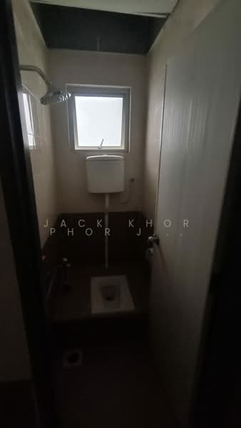 Shop / Office for Rent in Setia Alam (Selangor) - Jack Khor Phor Jiing - Bathroom - PropertyGuru.com.my