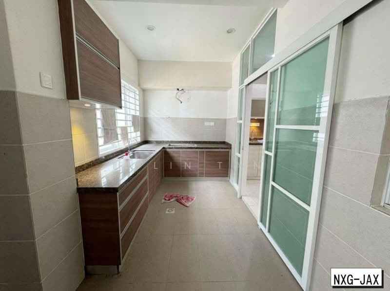 2.5-storey Terraced House for Sale in Bandar Puteri Klang (Klang) - Rylin Tan - Kitchen - PropertyGuru.com.my