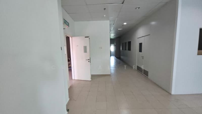 Factory for Rent in Bayan Lepas (Penang) - Crystal Tee - Corridor - PropertyGuru.com.my