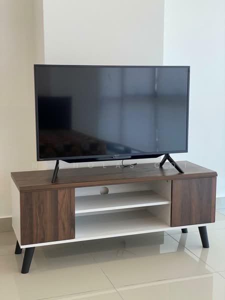 Kediaman Servis untuk Dijual di Pacific Star (Service Residence) - Nicholas Ooi - Living Room - PropertyGuru.com.my