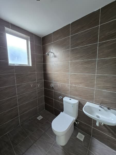 2-storey Terraced House for Sale in Taman Lapangan Jaya (Ipoh) - YY Cheah - Bathroom - PropertyGuru.com.my