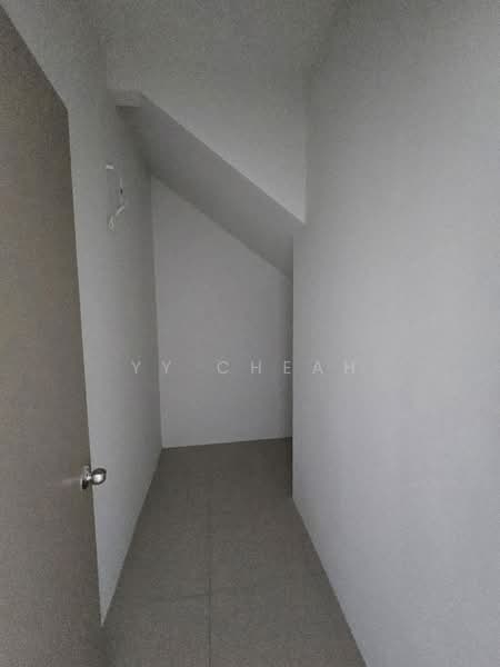 2-storey Terraced House for Sale in Taman Lapangan Jaya (Ipoh) - YY Cheah - Interior - PropertyGuru.com.my