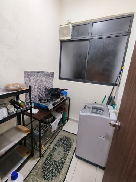Service Residence for Sale at Seasons Garden Residences - Sandy Low - Kitchen - PropertyGuru.com.my