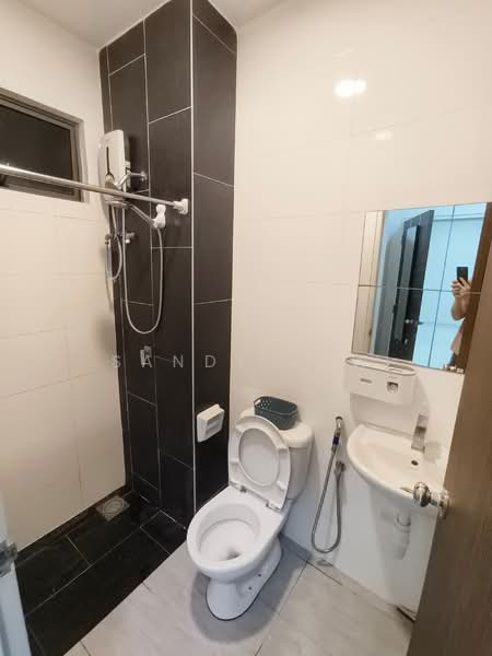 Service Residence for Sale at Seasons Garden Residences - Sandy Low - Bathroom - PropertyGuru.com.my