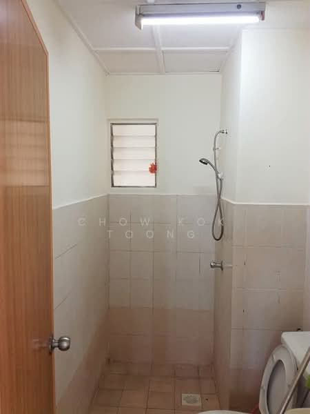 Condominium for Sale at Koi Tropika - Chow Kok Toong - Bathroom - PropertyGuru.com.my
