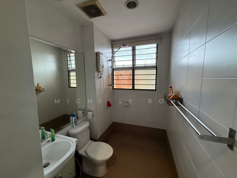 Rumah Teres 2 Tingkat untuk Dijual di Kota Kemuning (Shah Alam) - Michelle Boh - Bathroom - PropertyGuru.com.my