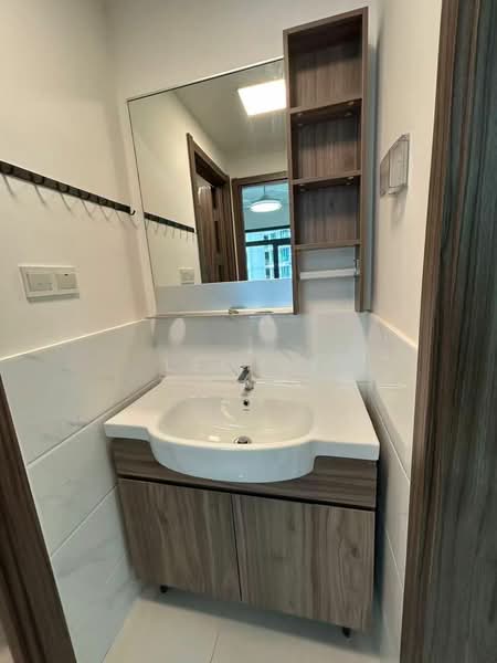 Pangsapuri untuk Disewa di Starview Bay @ Forest City - Leo SK - Bathroom - PropertyGuru.com.my