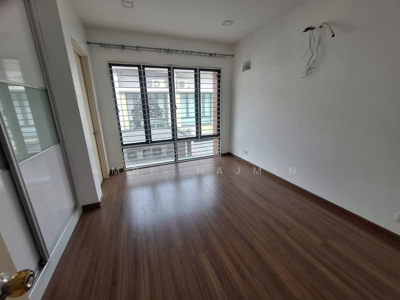 Semi-Detached House for Sale in Seksyen 7 (Shah Alam) - Amril Najmin - PropertyGuru.com.my