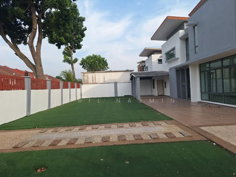 Semi-Detached House for Sale in Seksyen 7 (Shah Alam) - Amril Najmin - PropertyGuru.com.my