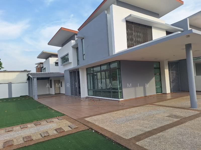 Semi-Detached House for Sale in Seksyen 7 (Shah Alam) - Amril Najmin - PropertyGuru.com.my