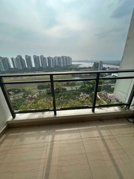 Pangsapuri untuk Disewa di Regalia Park @ Forest City - Leo SK - Balcony - PropertyGuru.com.my