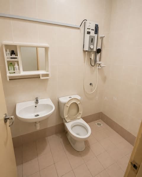 Terraced House for Sale in Seksyen 32, Kemuning Green Ville (Shah Alam) - Sinclair Tan - Bathroom - PropertyGuru.com.my