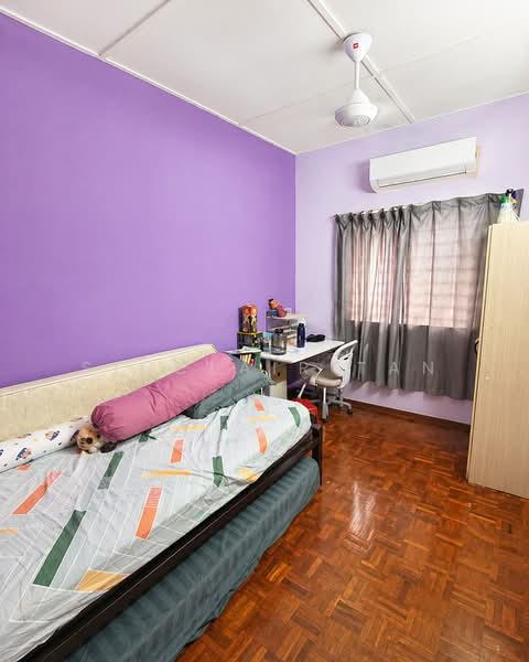 Terraced House for Sale in Seksyen 32, Kemuning Green Ville (Shah Alam) - Sinclair Tan - Bedroom - PropertyGuru.com.my