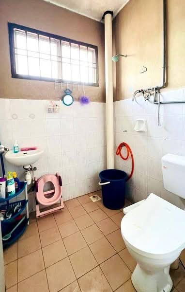 2-storey Terraced House for Sale in Kota Tinggi (Johor) - Ariff Azmi - Bathroom - PropertyGuru.com.my