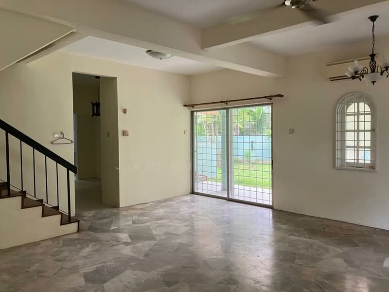 Rumah Teres 2 Tingkat untuk Dijual di Taman Wawasan (Puchong) - Jackie Ho - PropertyGuru.com.my