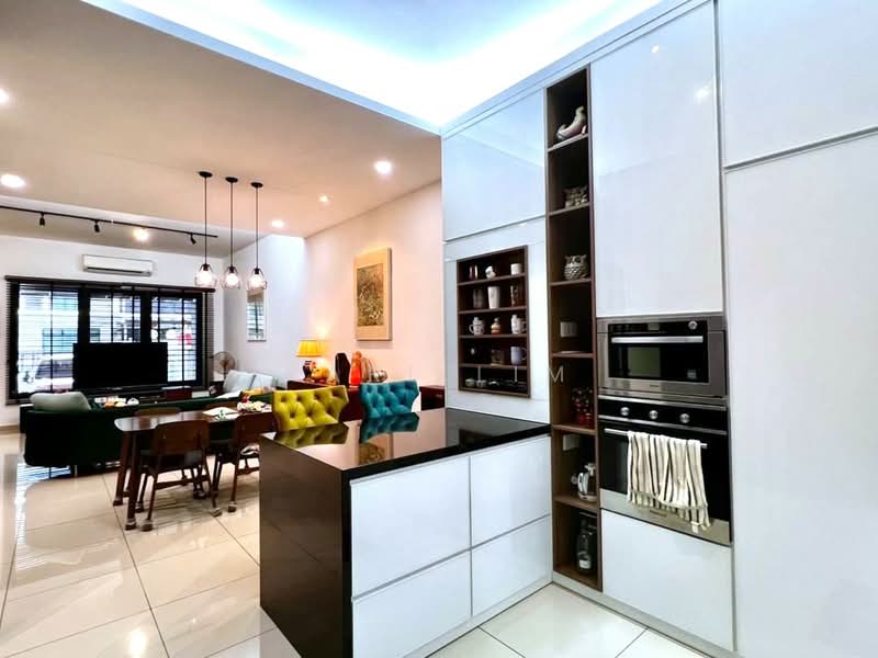 Rumah Teres 2 Tingkat untuk Dijual di Taman Desa Tebrau (Tebrau) - Karl Lim - Living Room - PropertyGuru.com.my