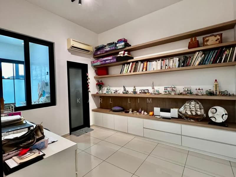 Rumah Teres 2 Tingkat untuk Dijual di Taman Desa Tebrau (Tebrau) - Karl Lim - Study - PropertyGuru.com.my