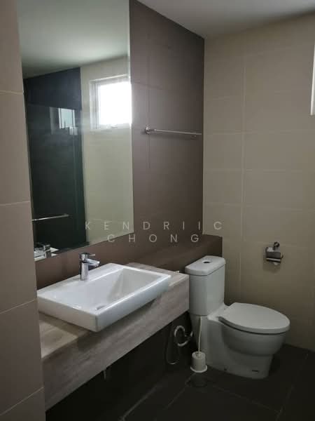 Kondominium untuk Dijual di Seringin Residences - Kendriic Chong - Bathroom - PropertyGuru.com.my