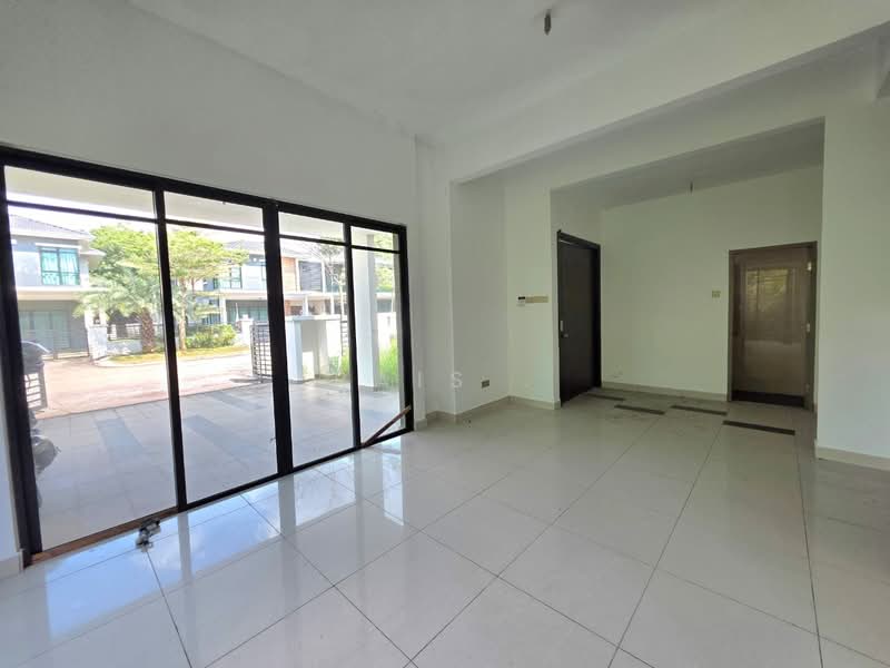 Semi-Detached House for Sale in Shah Alam (Selangor) - RAIS . - - PropertyGuru.com.my