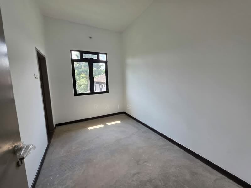 Semi-Detached House for Sale in Shah Alam (Selangor) - RAIS . - - PropertyGuru.com.my